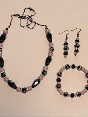 Black & Dusty Pink Beaded Necklace, Bracelet and Earring Set